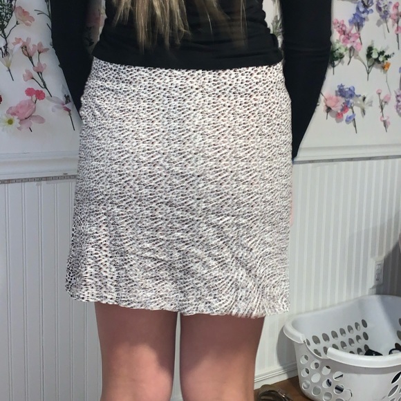 Cheetah skirt - Picture 3 of 6